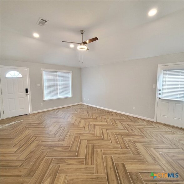 Photo - 2916 Starlight Dr