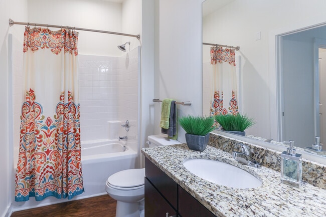 1BR, 1BA
