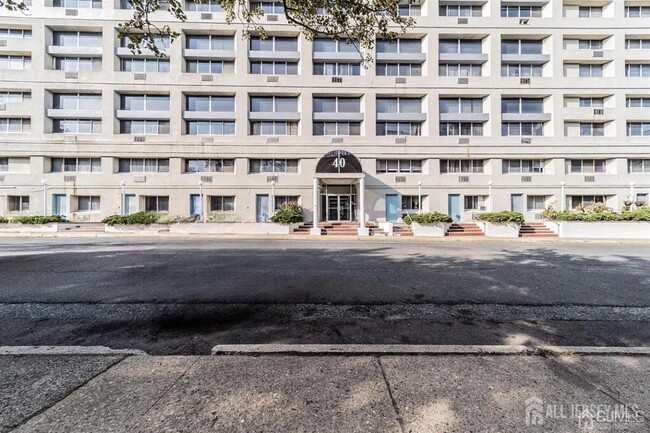 Photo - 40 Fayette St Unidad 12 Rental