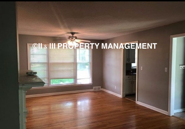 Photo - 2001 W 85th Terrace