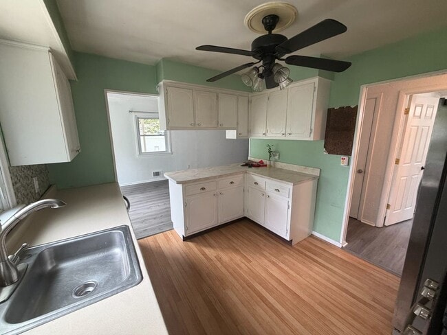 Photo - 987 Grace Dr