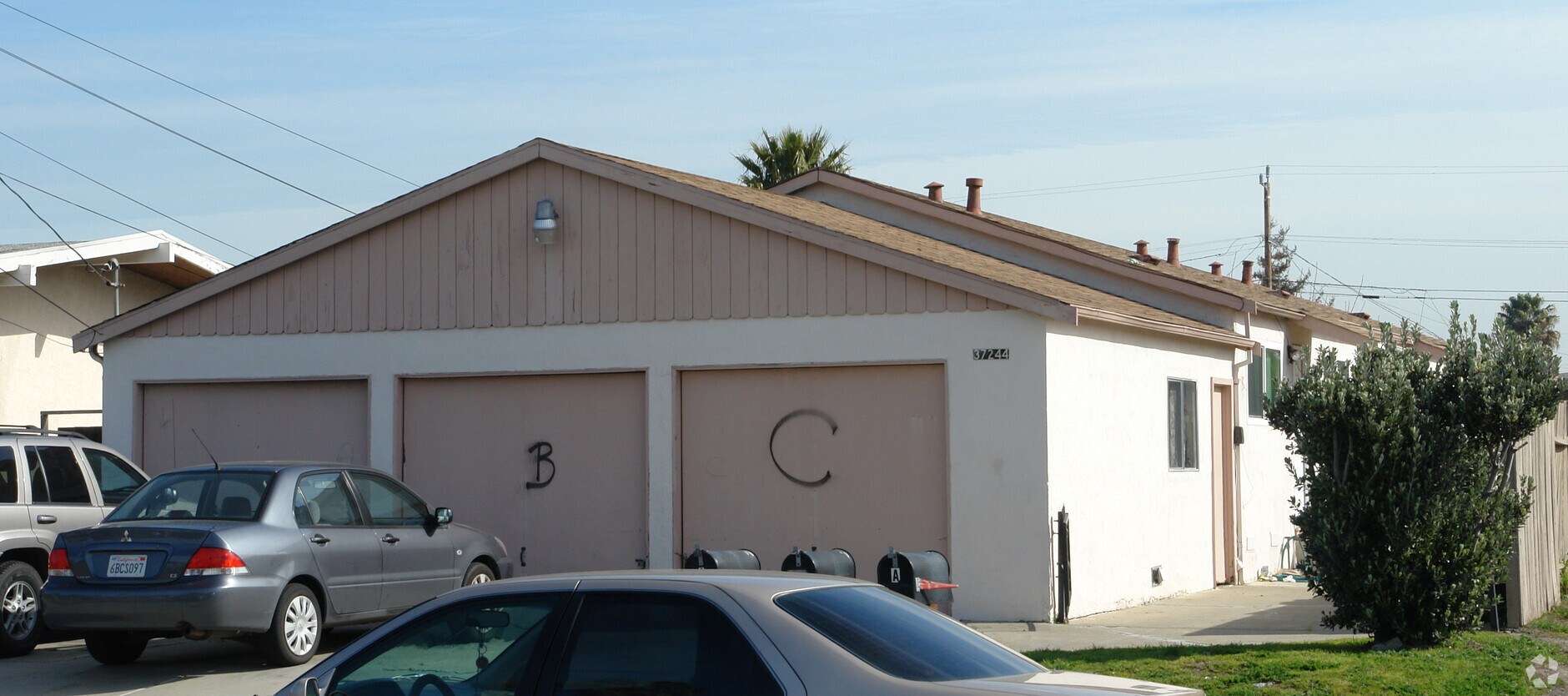 Photo - 37244 Walnut St