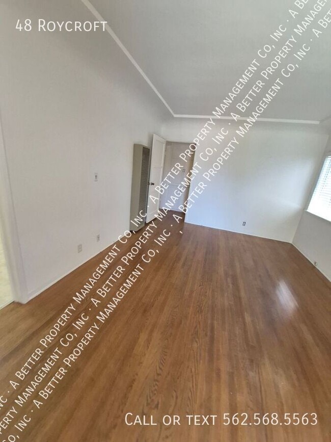 Building Photo - 48 Roycroft-