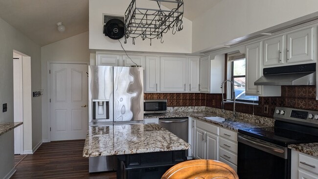 Photo - 4 Bedroom Single Family Home in Spring Creek