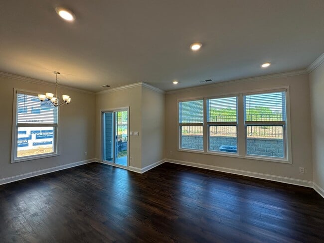 Photo - 1260 Scarlet Firethorne Ave