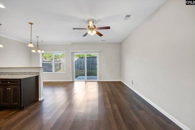 Photo - 493 Dawsons Park Wy