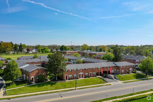 Williamsburg Village Apartments