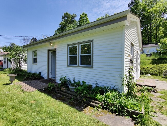 Building Photo - 34 Northview Ave Rental