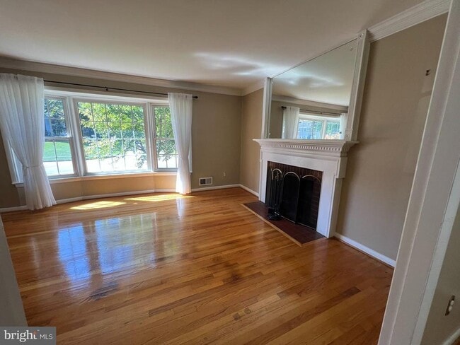 Photo - 8407 W Boulevard Dr