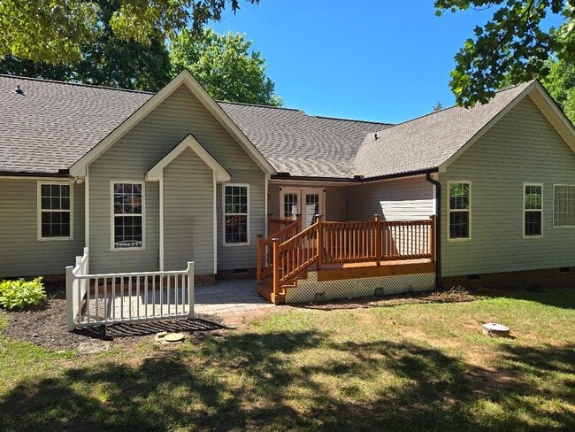 Photo - 108 Woodstork Cove Rd