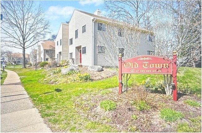 Building Photo - 46 Lance Cir Unit 46