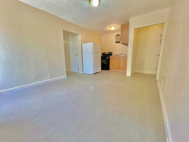 Photo - 1331 Seneca Ave Apartment Unit B