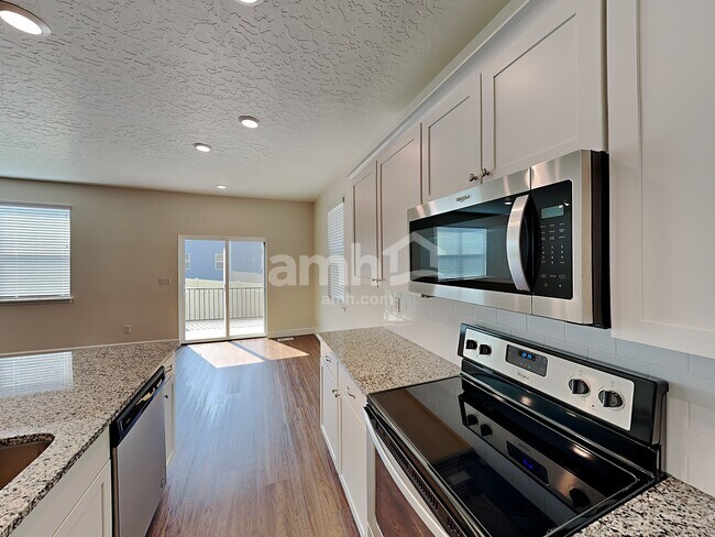 Photo - 2986 E N Vlg Dr