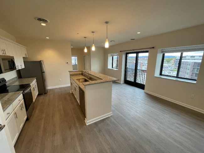 Building Photo - 192 Erie Blvd Rental