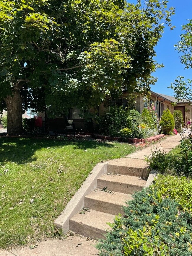 Photo - 2 Bedroom Townhouse in the heart of Tennyson!
