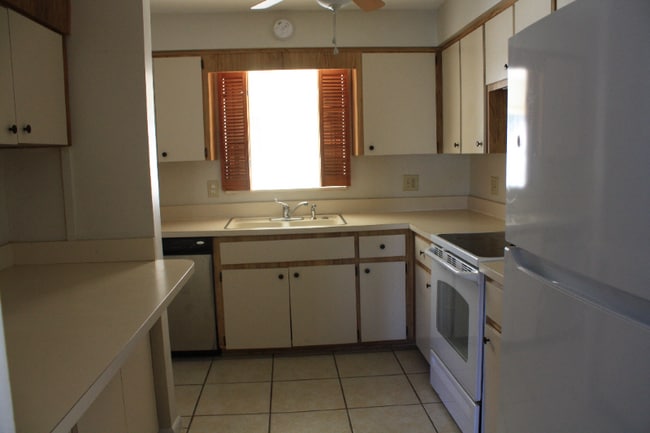 Photo - 3411 N Sunrose Path