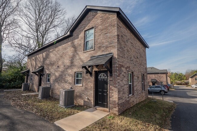 Building Photo - 1358 N Porter Rd Unit 2