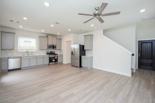 Photo - 17231 Walden Lk Ln