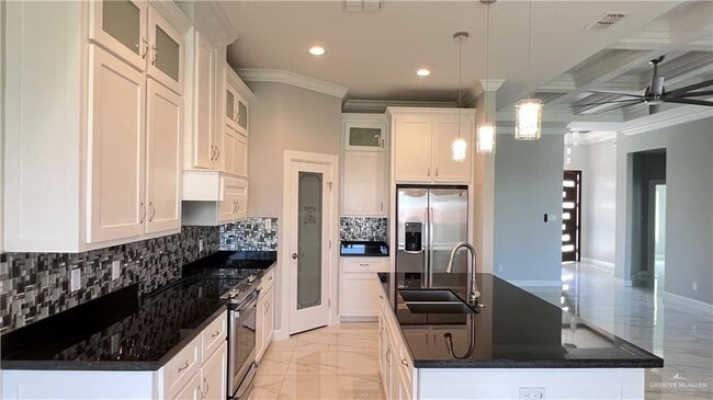 2603 E Imperial Oaks Dr