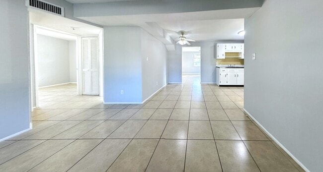 Photo - 10548 112th Ave