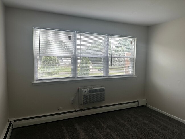 Photo - Rosewood Apartments