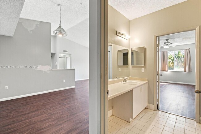 Photo - 6976 SW 39th St Unit G304