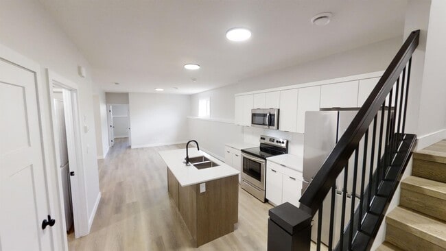 Photo - 10406-104129 129 Ave