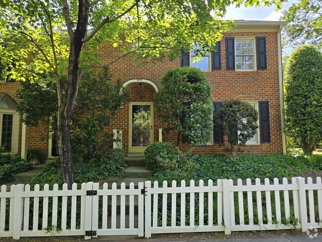 Building Photo - 517 Tanners Park Ct Rental