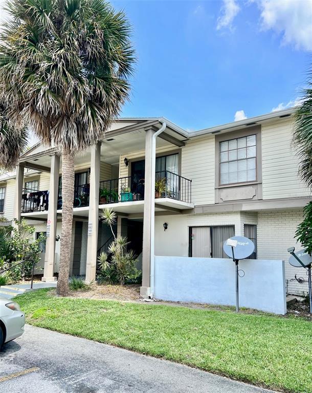 Building Photo - 6065 Village Cir S Unit 6065