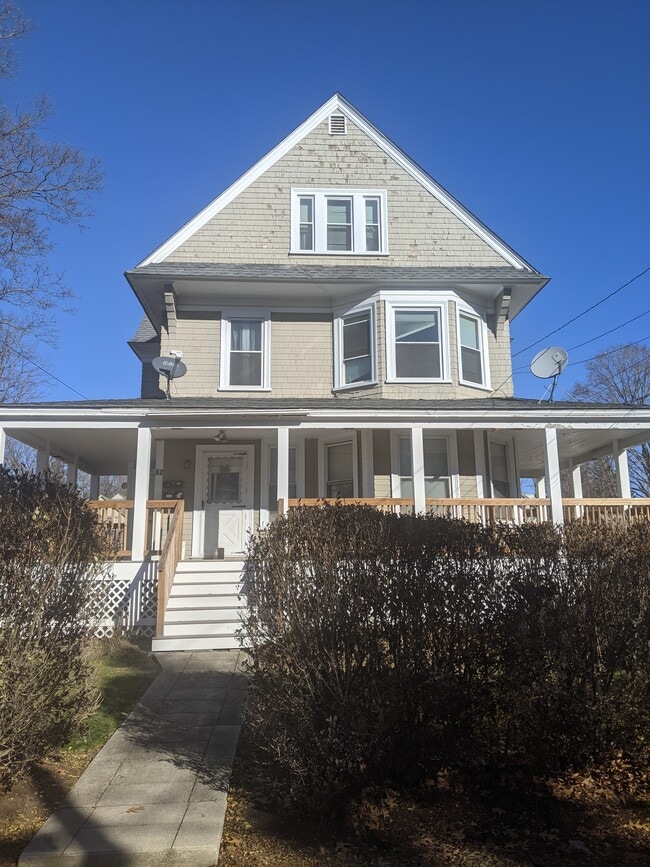 Exterior - 3rd floor apartment - 62 Fruit Street Ext Unit 3