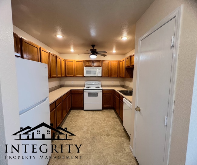 Photo - 22590B Hollow Oak Ln Unidad 22590 B Hollow Oak