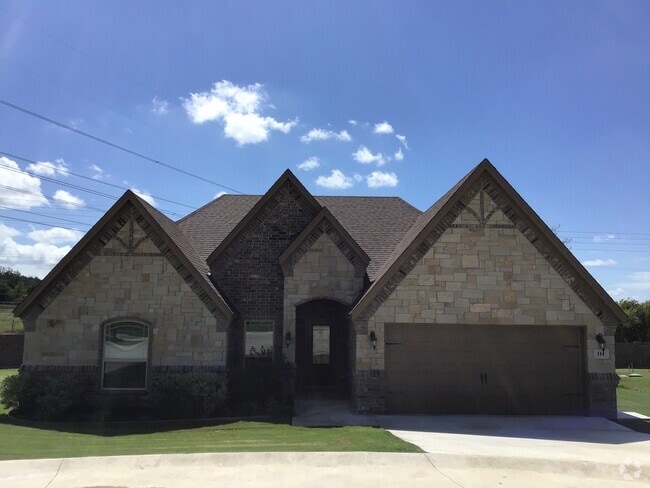 Building Photo - Beautiful 3/2/2 Home in Sandstone Villas