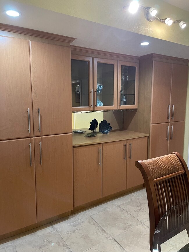 Foto principal - 5005 Collins Ave Unidad #1422 Carriage Club North