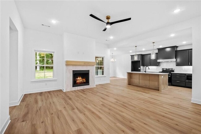 Photo - 4 Argyll Cir