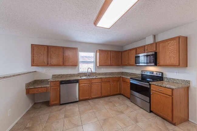 Photo - Great Location!