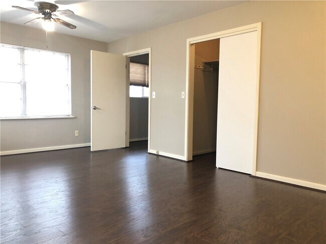 Photo - 1601 N Sang Ave