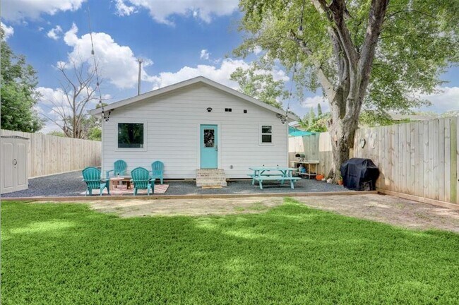Photo - 1511 Mcneil St
