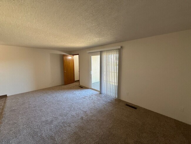 Photo - 644 Taybin Rd NW Unit B