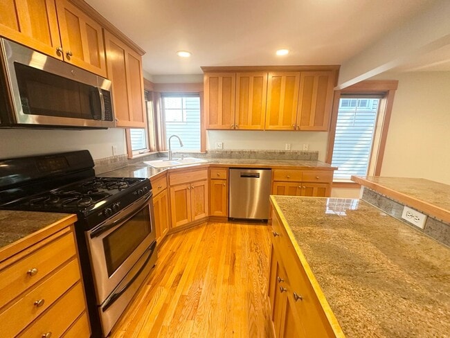 Photo - 9312 Stone Ave N