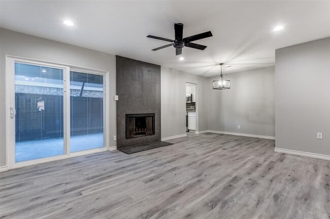 Photo - 5142 Amesbury Dr
