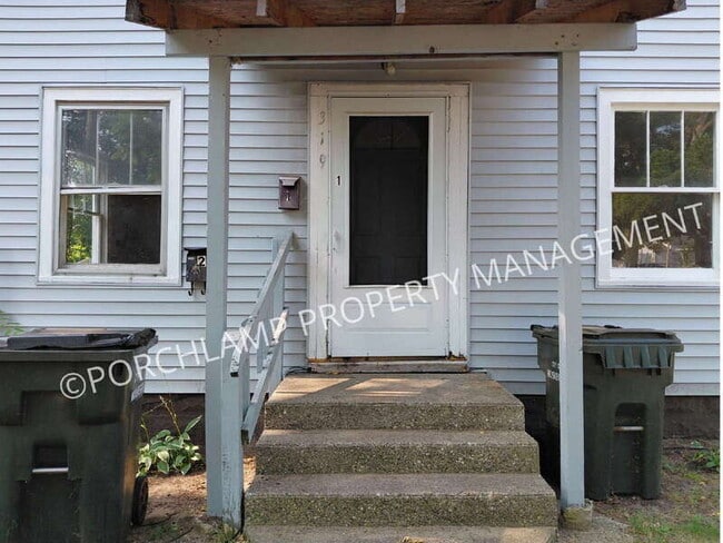 Photo - 319 E Forest Ave Unidad #1