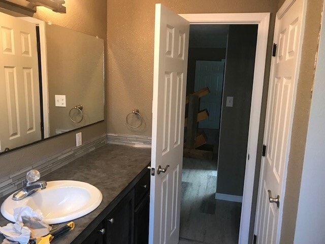 Photo - 609 S Main Ave