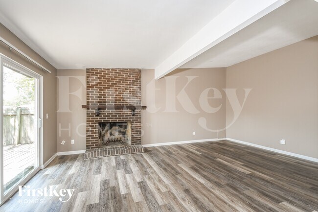 Photo - 2240 Cherry Ln