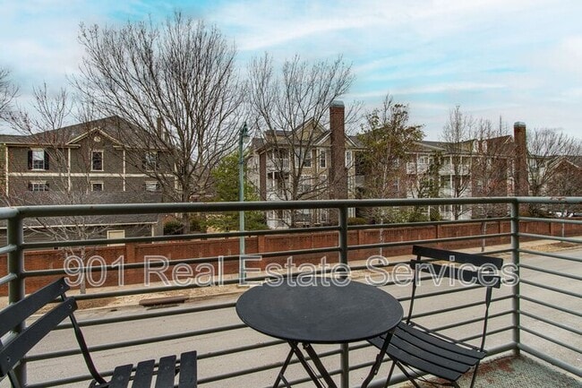 Photo - 614 Tennessee St Unit #204