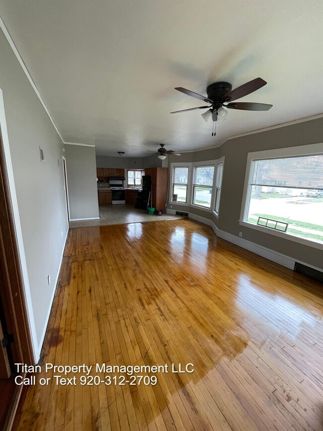 Photo - 112 Milwaukee St