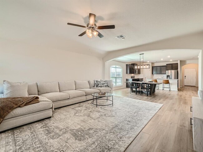 Photo - 201 Break Ave