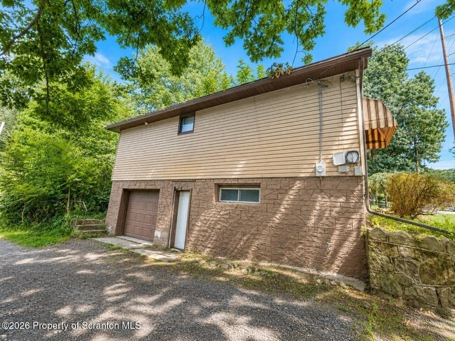 Photo - 2125 Ash St