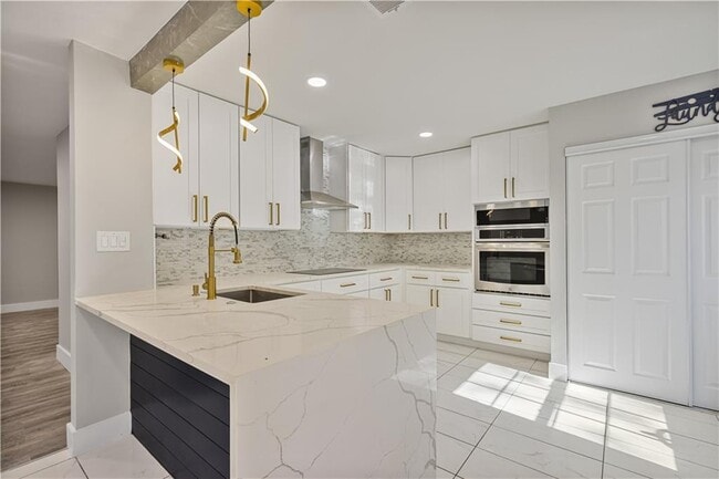 Building Photo - 330 Winding River Dr