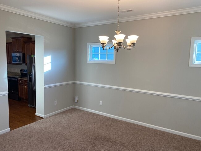 Photo - 269 Tulip Dr