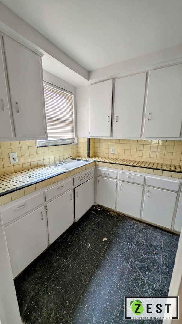 Photo - 13600 La Salle Blvd Unit 13620 La Salle Blvd  101